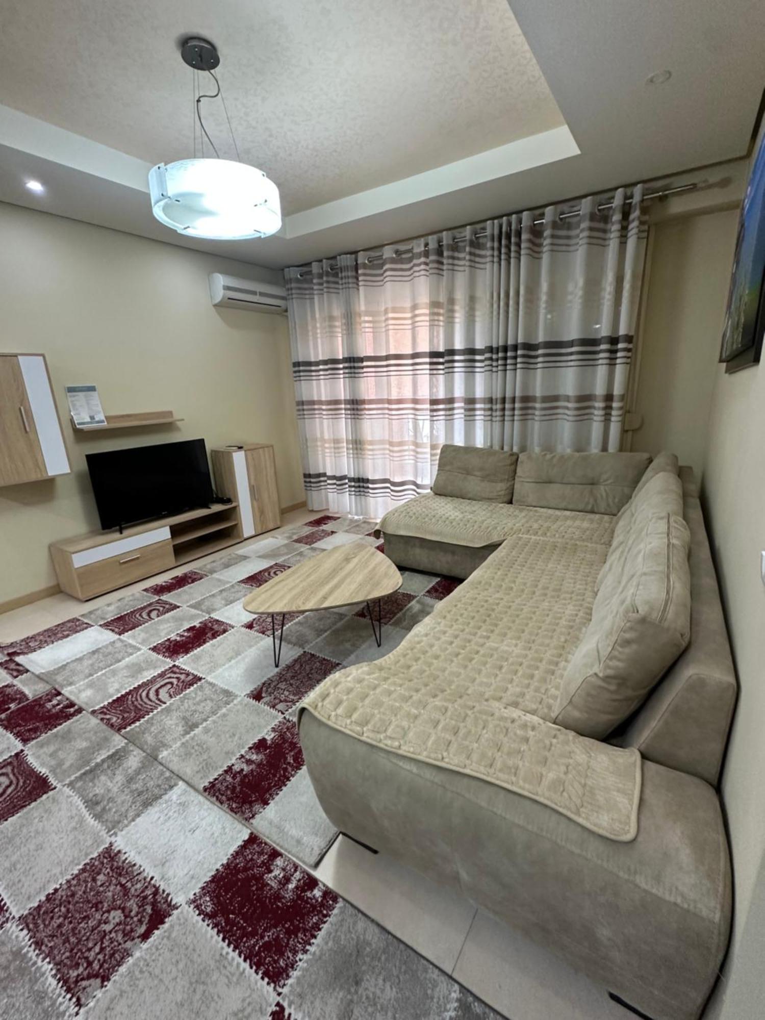 Kevin'S Apartment Delijorgj Tiran Dış mekan fotoğraf